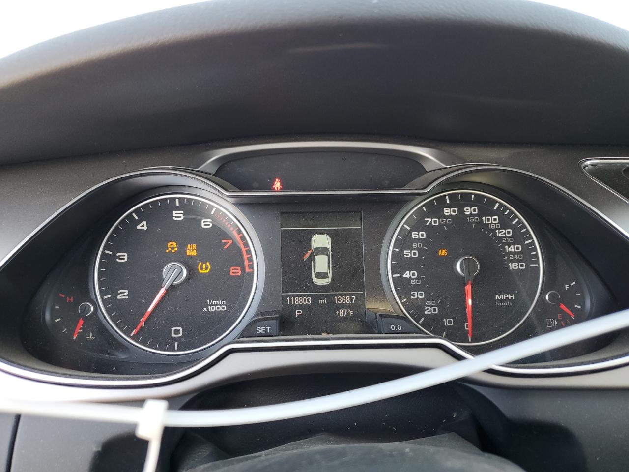 2013 Audi A4 Premium Plus VIN: WAUFFAFL3DN010186 Lot: 70309185