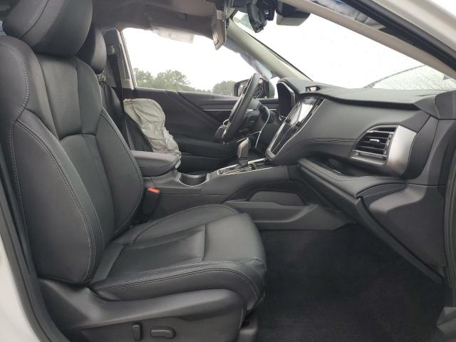  SUBARU OUTBACK 2024 Белы