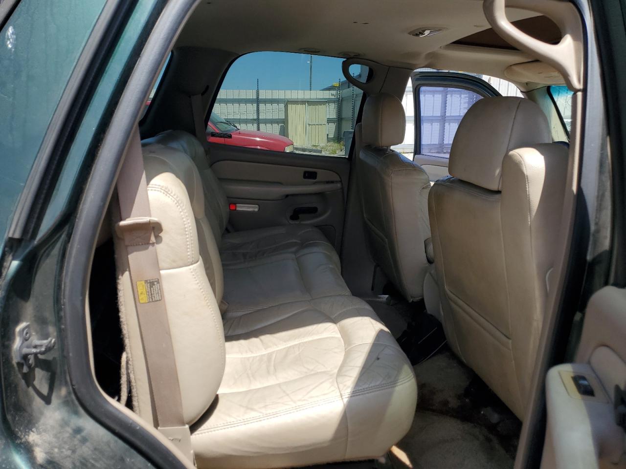 2001 Chevrolet Tahoe C1500 VIN: 1GNEC13T21J149182 Lot: 70359615