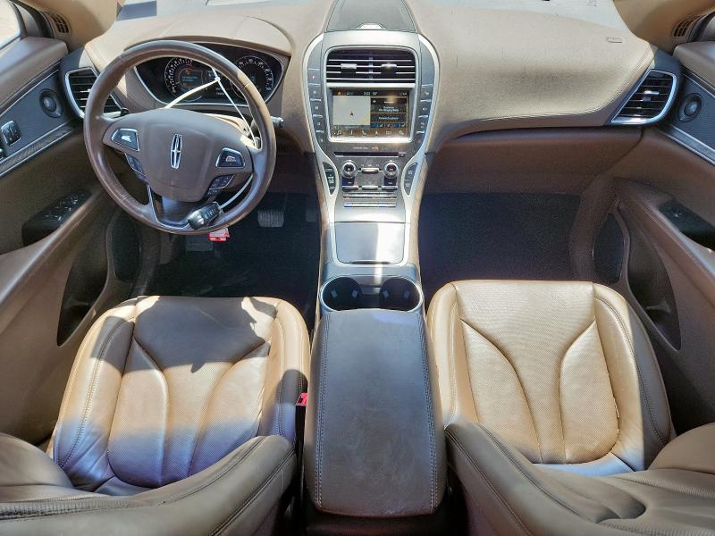  LINCOLN MKX 2017 Белы