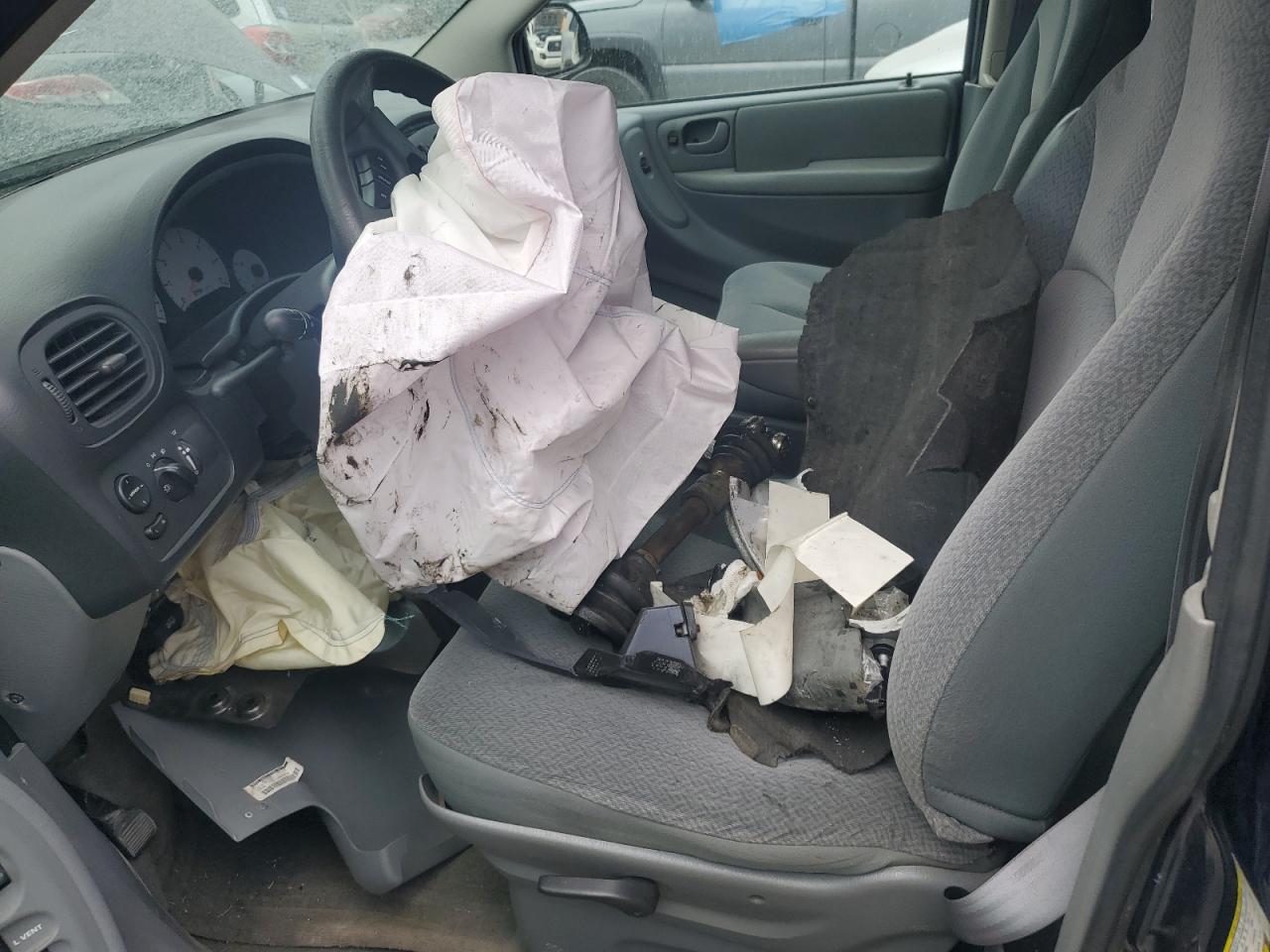 2005 Dodge Caravan Sxt VIN: 1D4GP45R75B325624 Lot: 69283065