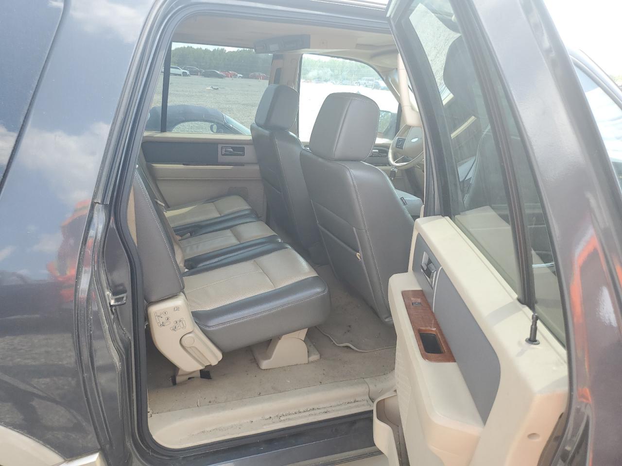 2007 Ford Expedition El Eddie Bauer VIN: 1FMFK17517LA32679 Lot: 68640825