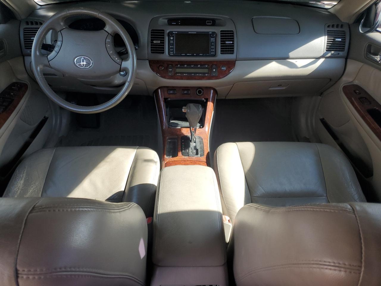 2005 Toyota Camry Le VIN: 4T1BF30K35U106125 Lot: 67823235