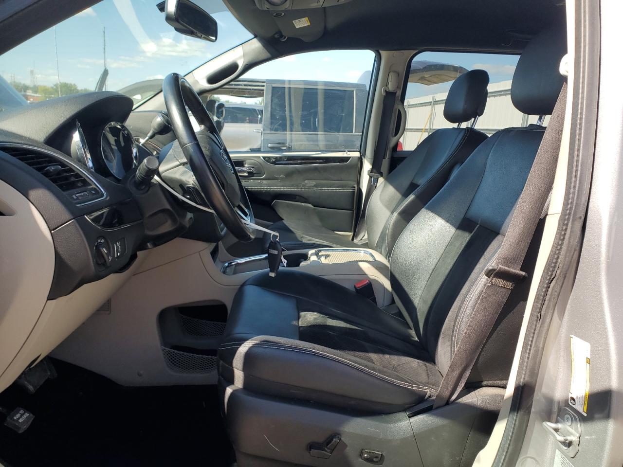 2017 Dodge Grand Caravan Sxt VIN: 2C4RDGCG6HR664463 Lot: 70034775