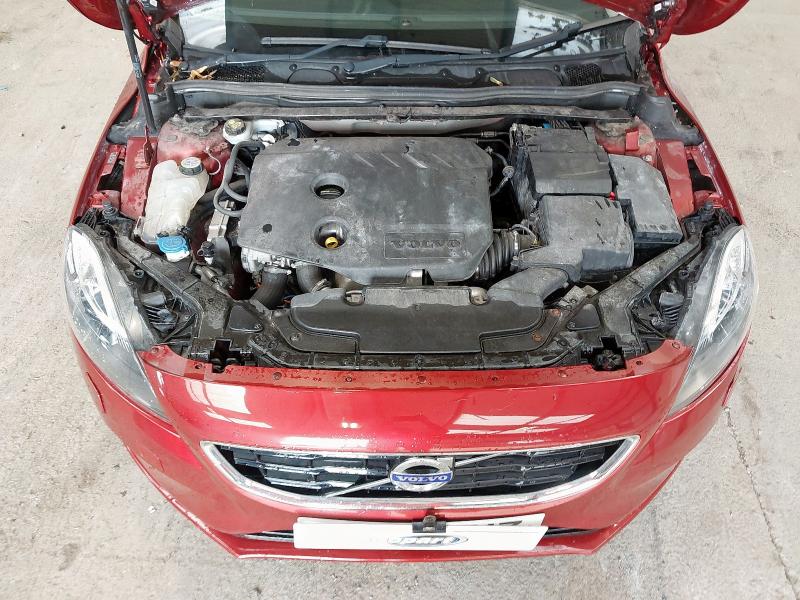 2014 VOLVO V40 SE D2