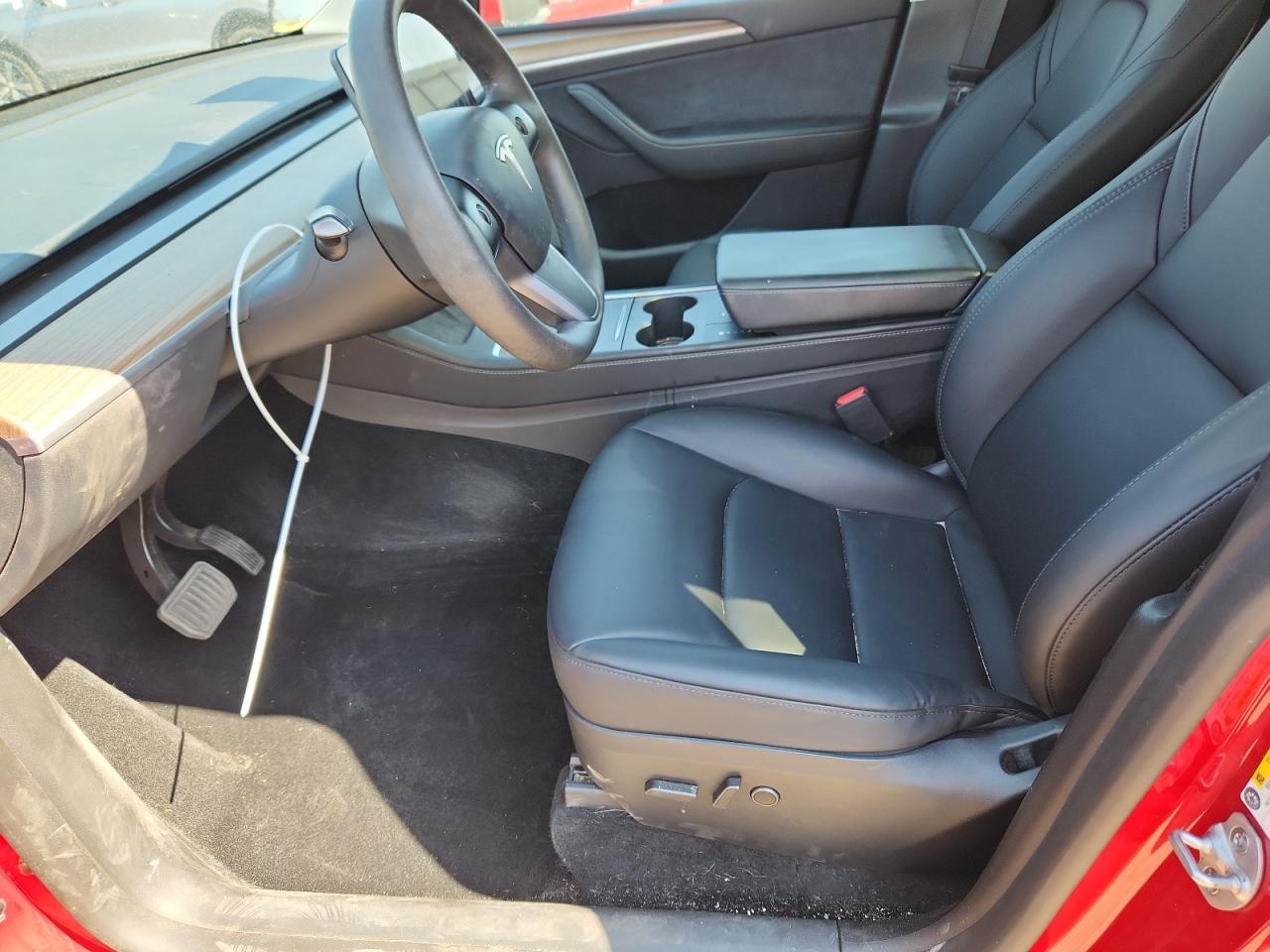 2023 Tesla Model Y VIN: 7SAYGAEE4PF923752 Lot: 70316285