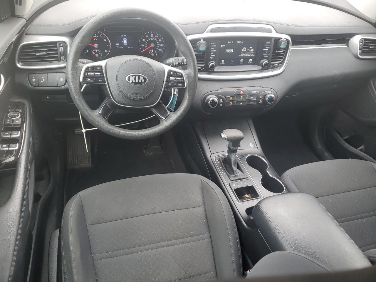 2019 Kia Sorento L VIN: 5XYPGDA30KG527298 Lot: 68010595