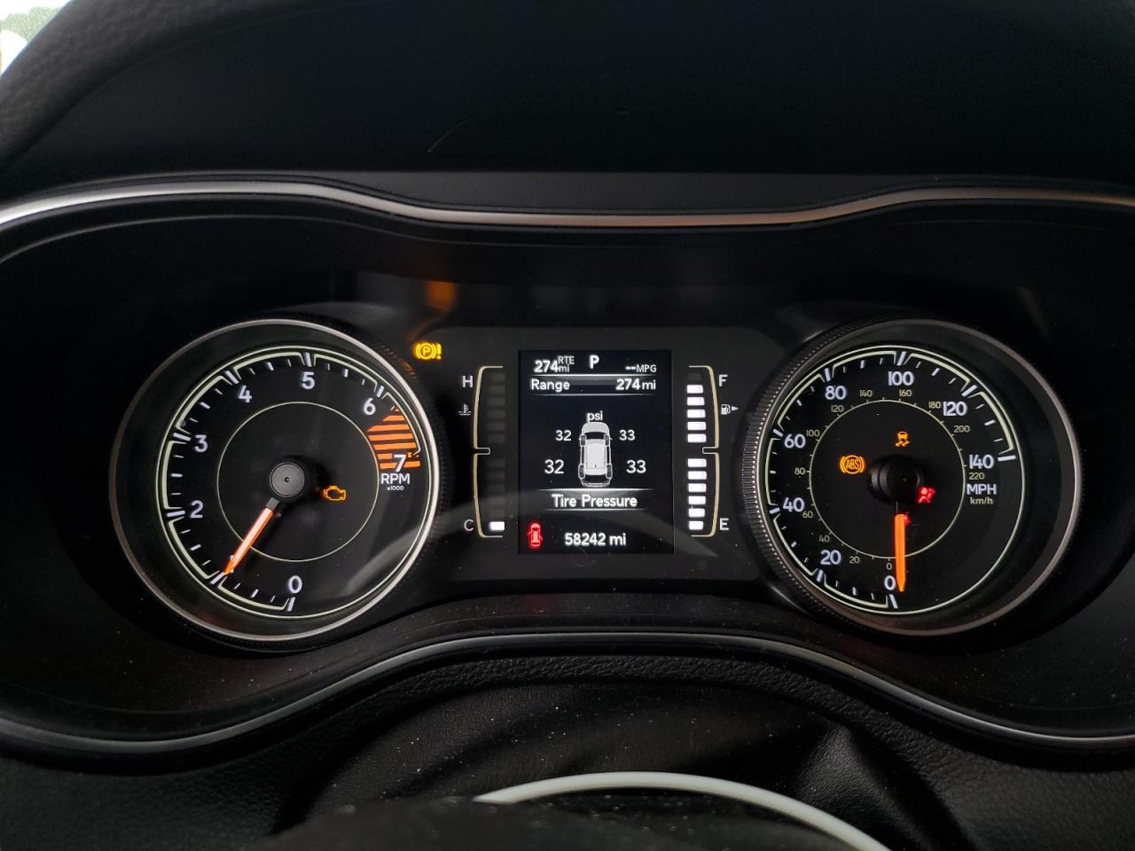 2019 Jeep Cherokee Latitude Plus VIN: 1C4PJLLB9KD241125 Lot: 67728355