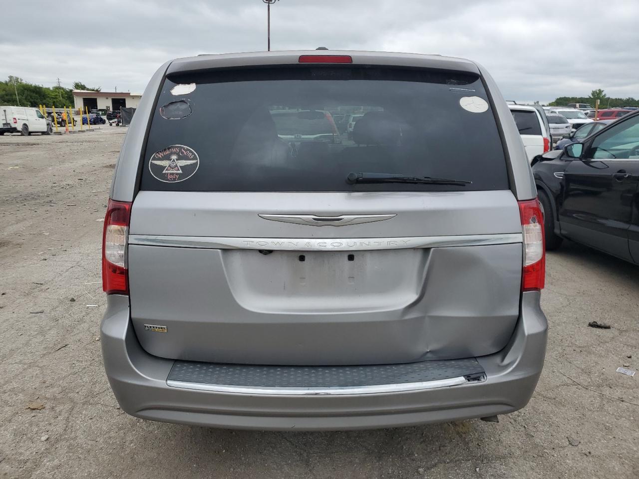 2016 Chrysler Town & Country Touring VIN: 2C4RC1BG0GR213481 Lot: 69414055