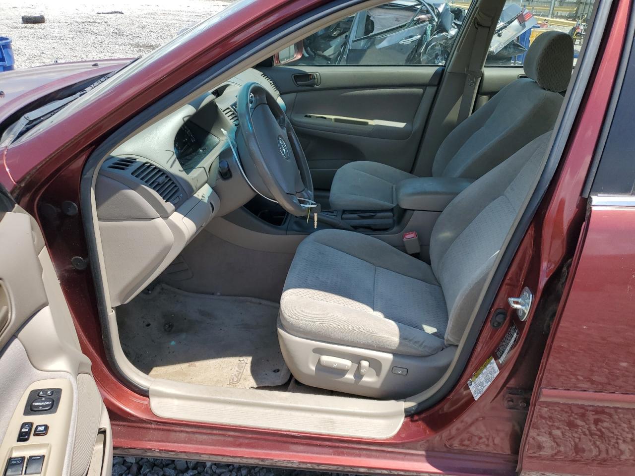 4T1BE32K74U333123 2004 Toyota Camry Le