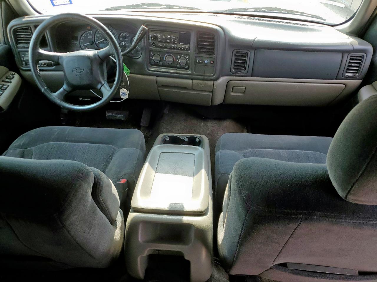 2002 Chevrolet Suburban C1500 VIN: 1GNEC16Z52J125301 Lot: 69219085