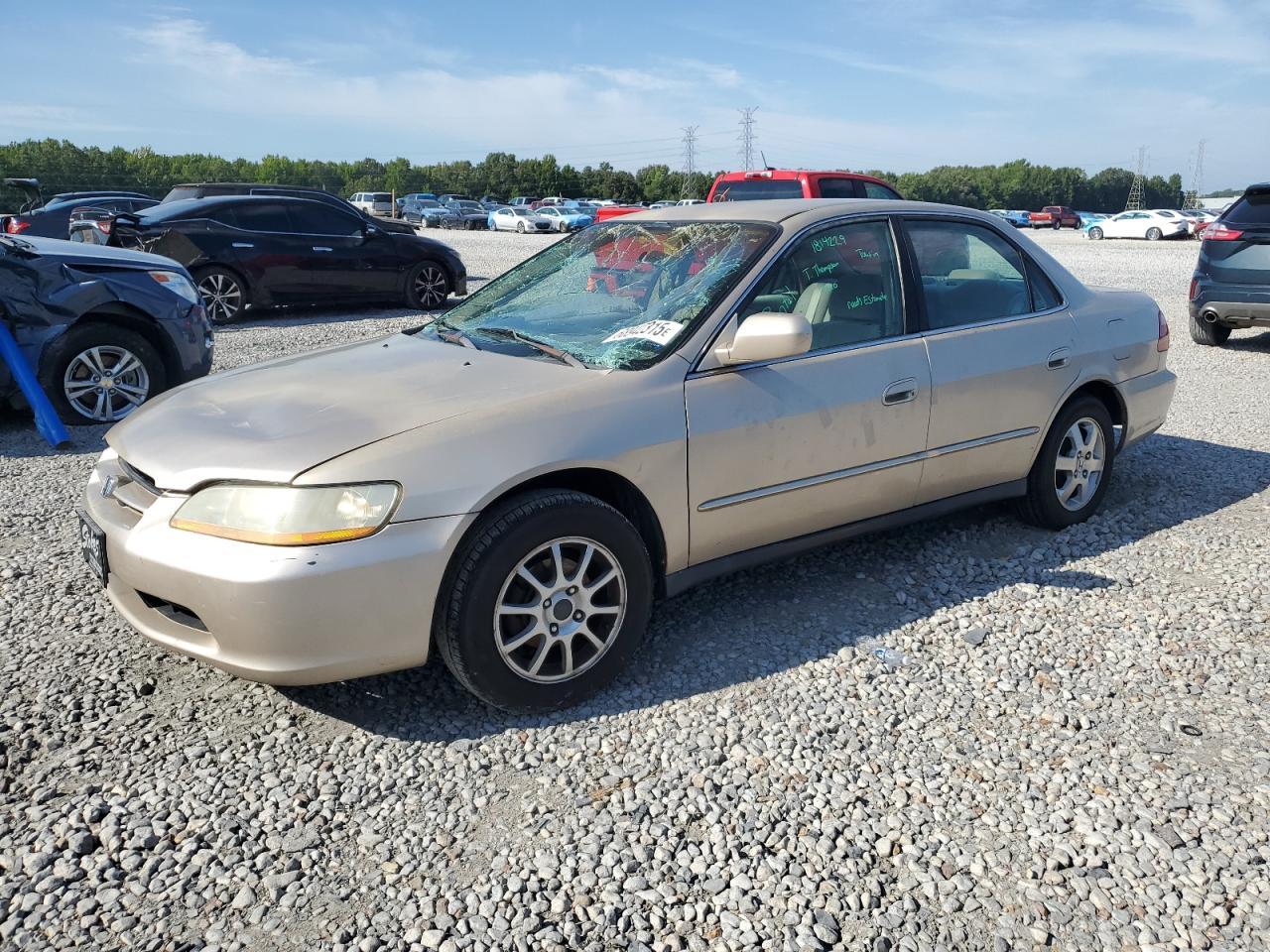 2000 Honda Accord Se gold null gas 1HGCG5678YA052297 photo #1