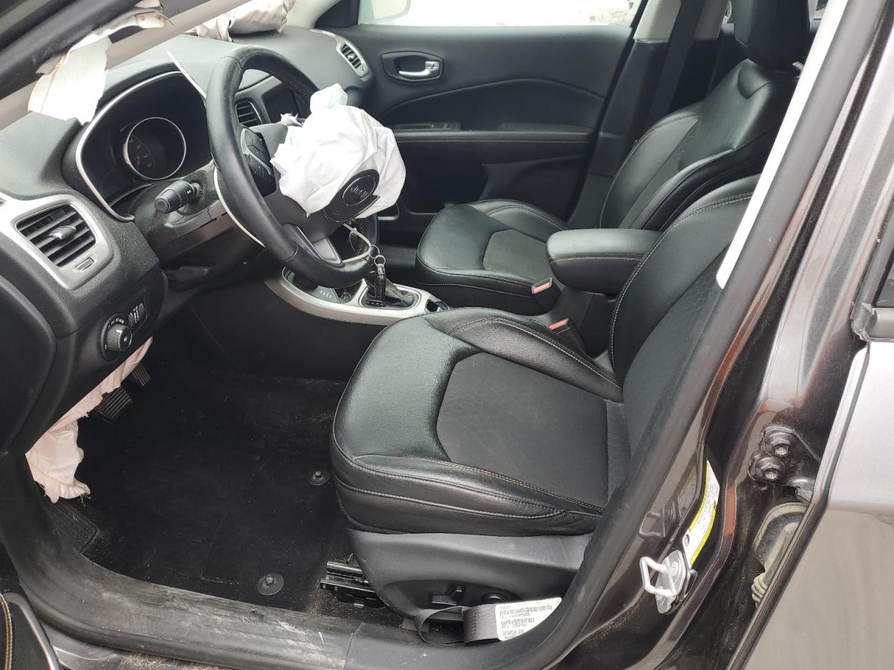 2019 Jeep Compass Latitude VIN: 3C4NJDBBXKT654034 Lot: 70139215