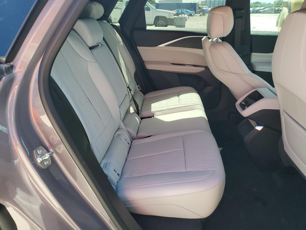 2025 Cadillac Lyriq Luxury VIN: 1GYKPNRKXSZ311479 Lot: 66337525