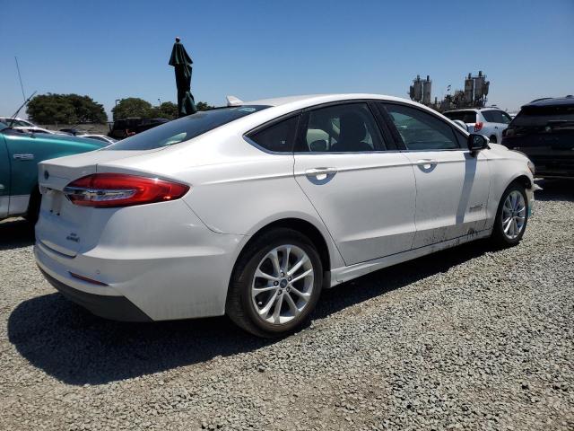  FORD FUSION 2019 Biały