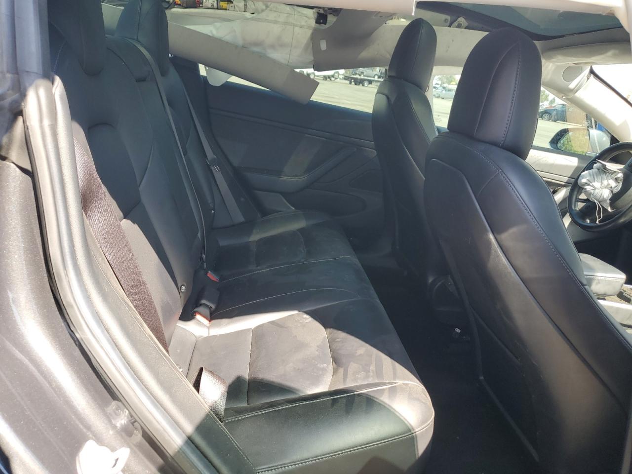 2018 Tesla Model 3 VIN: 5YJ3E1EA9JF045205 Lot: 70139495