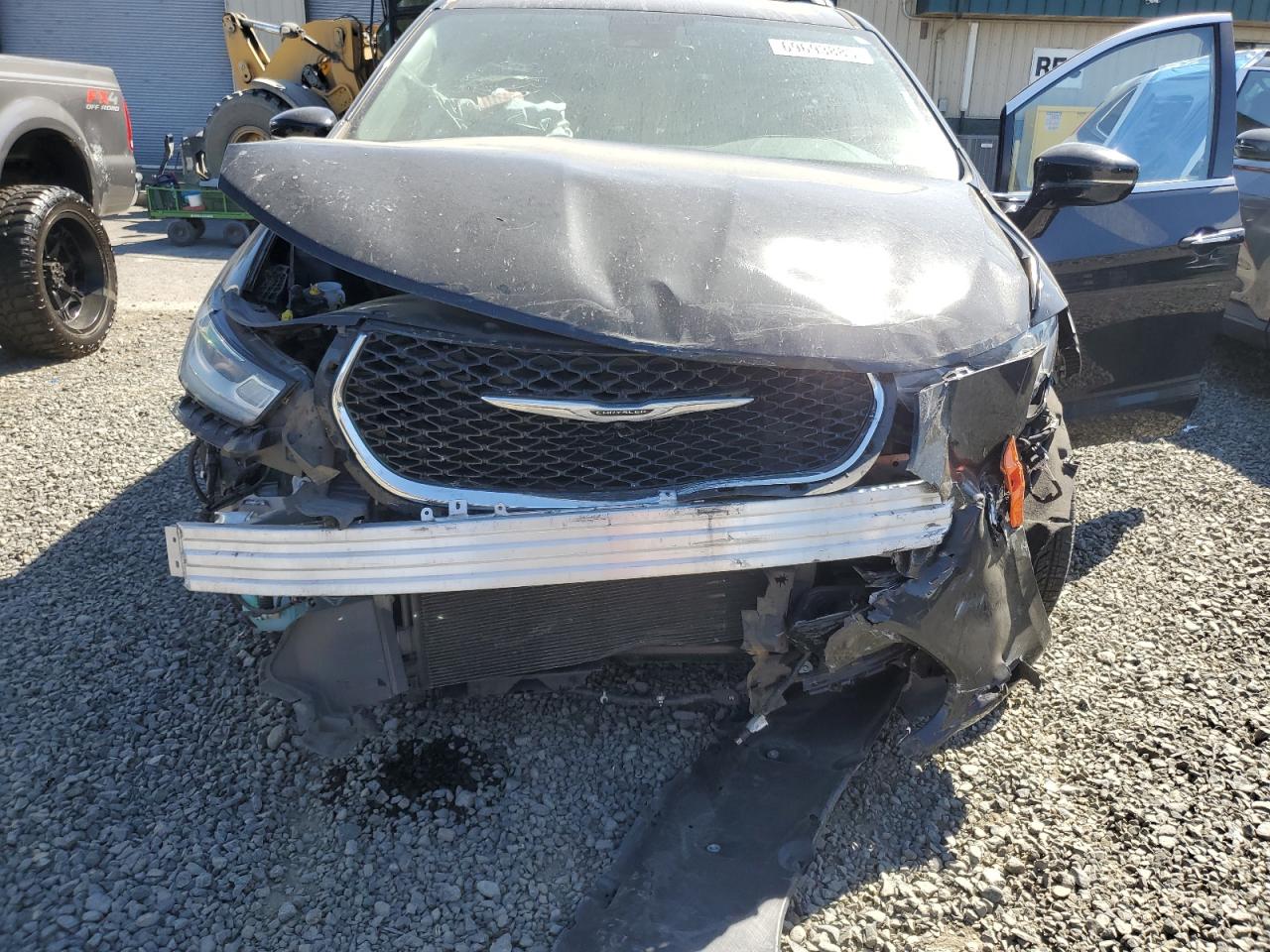 2021 Chrysler Pacifica Touring L VIN: 2C4RC1BG5MR552717 Lot: 69693885