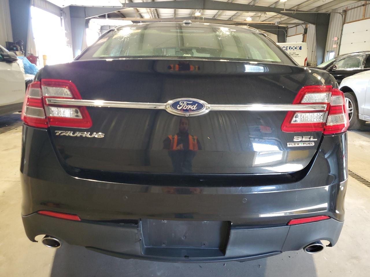 2015 Ford Taurus Sel VIN: 1FAHP2E80FG158689 Lot: 69737255