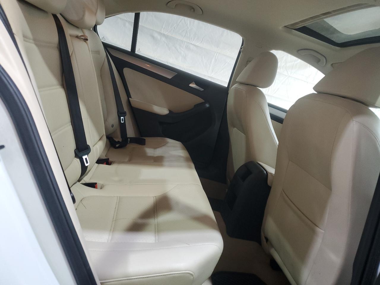 3VWD67AJ4GM362711 2016 Volkswagen Jetta Se