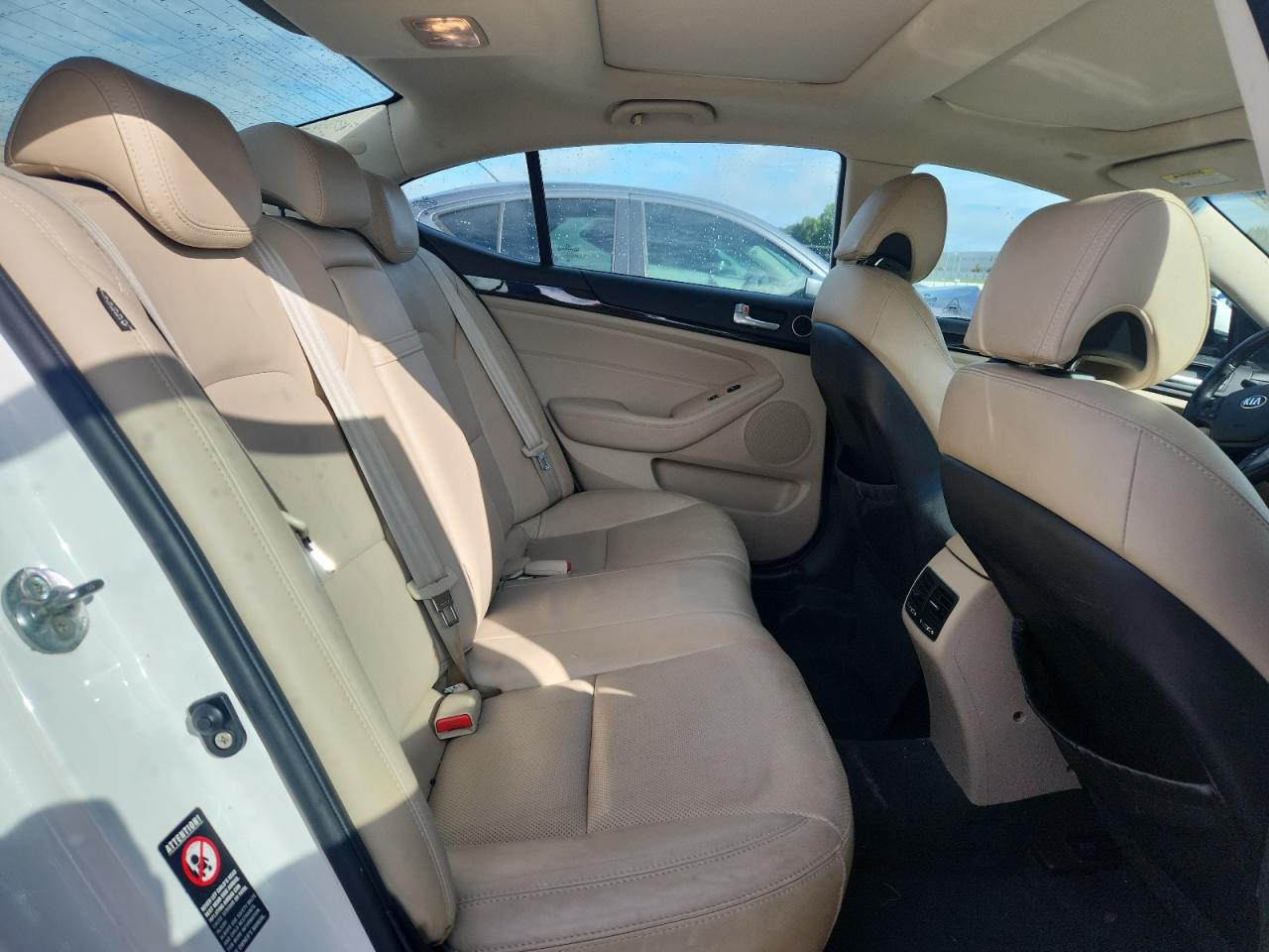 2014 Kia Cadenza Premium VIN: KNALN4D72E5121553 Lot: 68844015