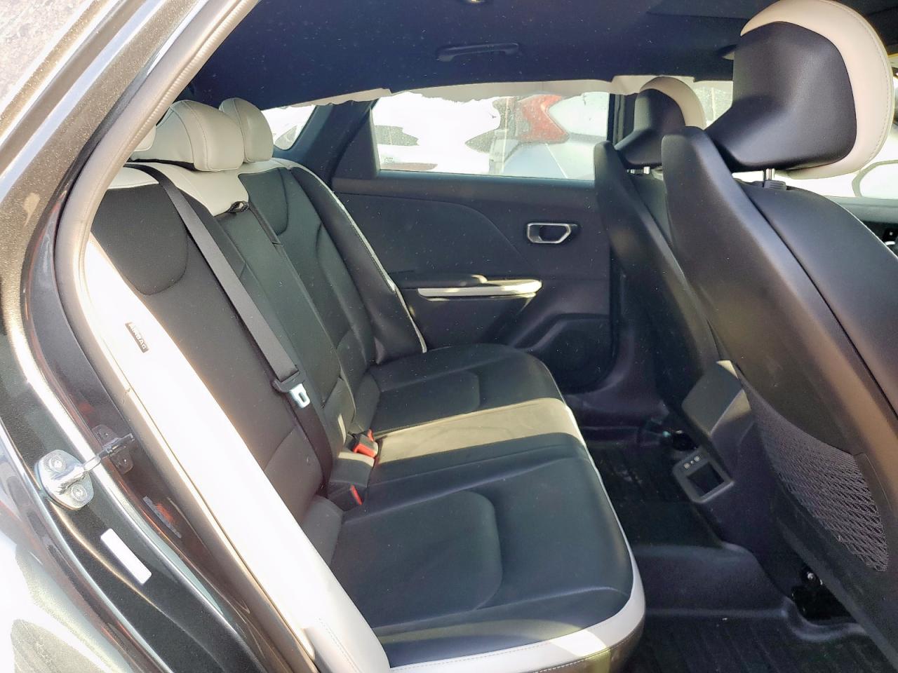 2025 Kia K4 Gt Line VIN: 3KPFW4DE8SE043890 Lot: 67405785