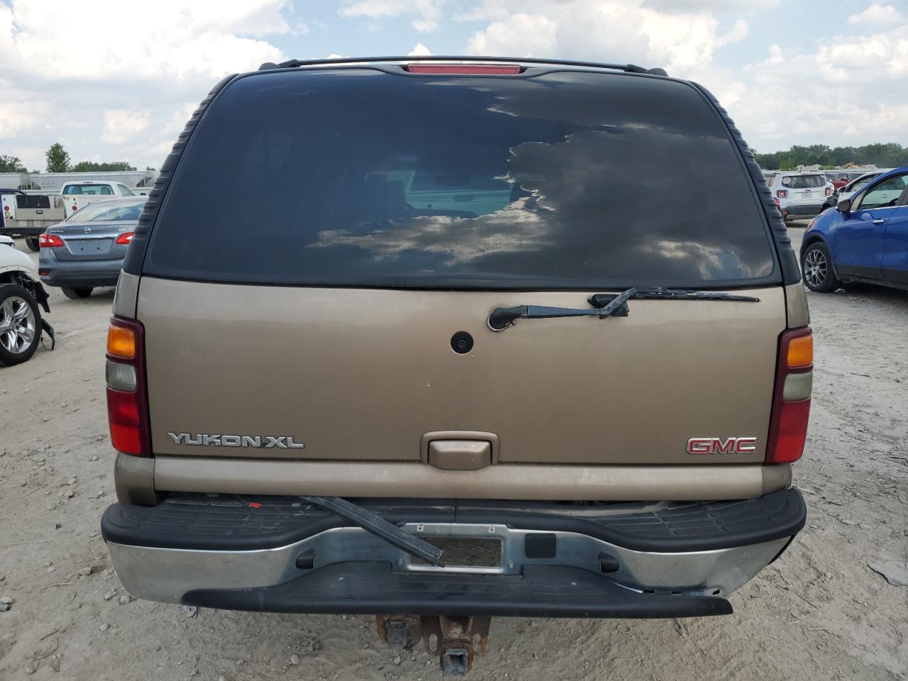 2003 GMC Yukon Xl K1500 VIN: 1GKFK16Z63J172990 Lot: 68291005