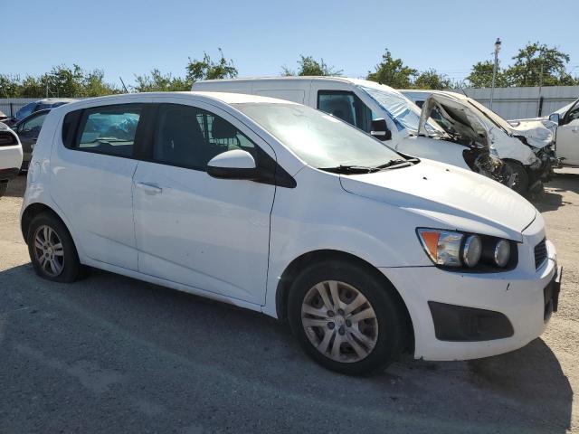  CHEVROLET SONIC 2016 Biały