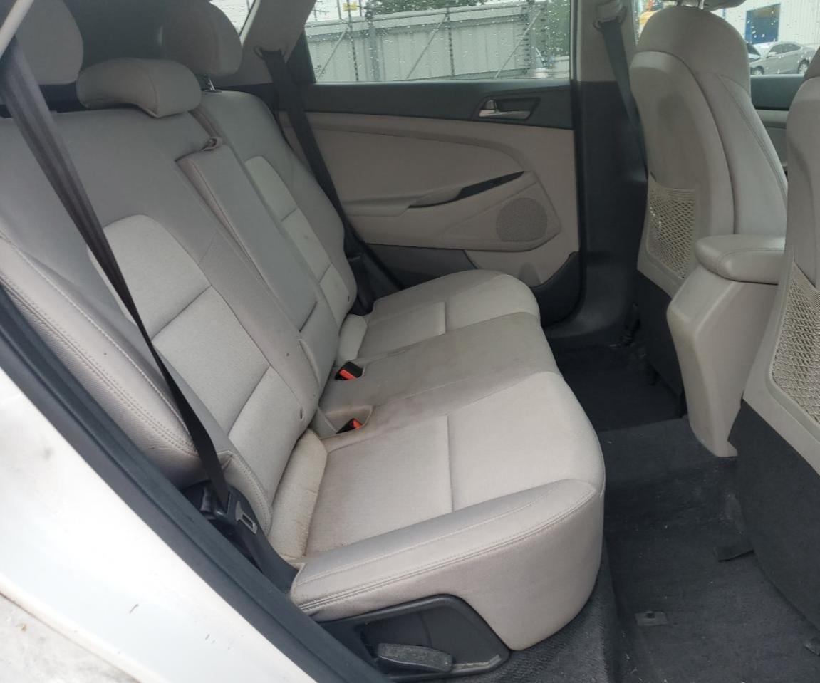 KM8J33A47JU717158 2018 Hyundai Tucson Sel