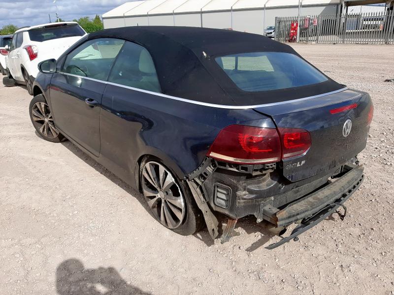 2011 VOLKSWAGEN GOLF SE