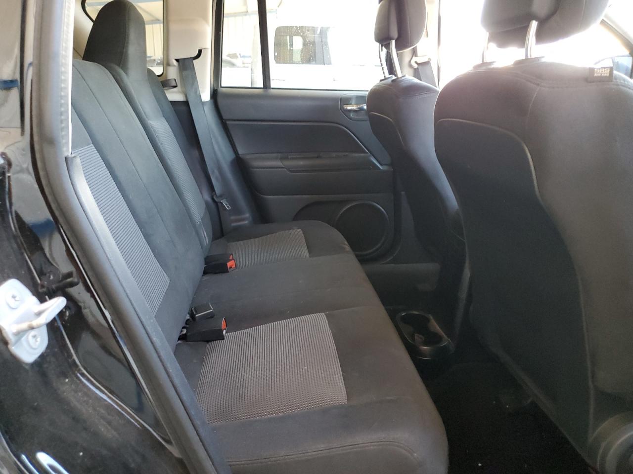 2016 Jeep Compass Sport VIN: 1C4NJCBA7GD568467 Lot: 69986175