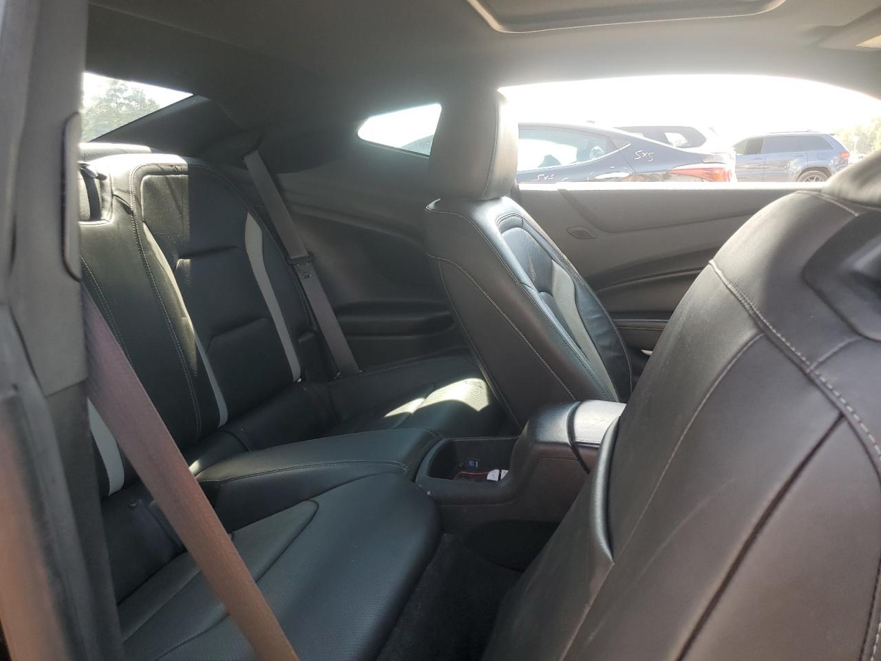 2018 Chevrolet Camaro Lt VIN: 1G1FD1RX6J0155120 Lot: 67959605