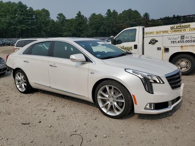  CADILLAC XTS 2018 Белы