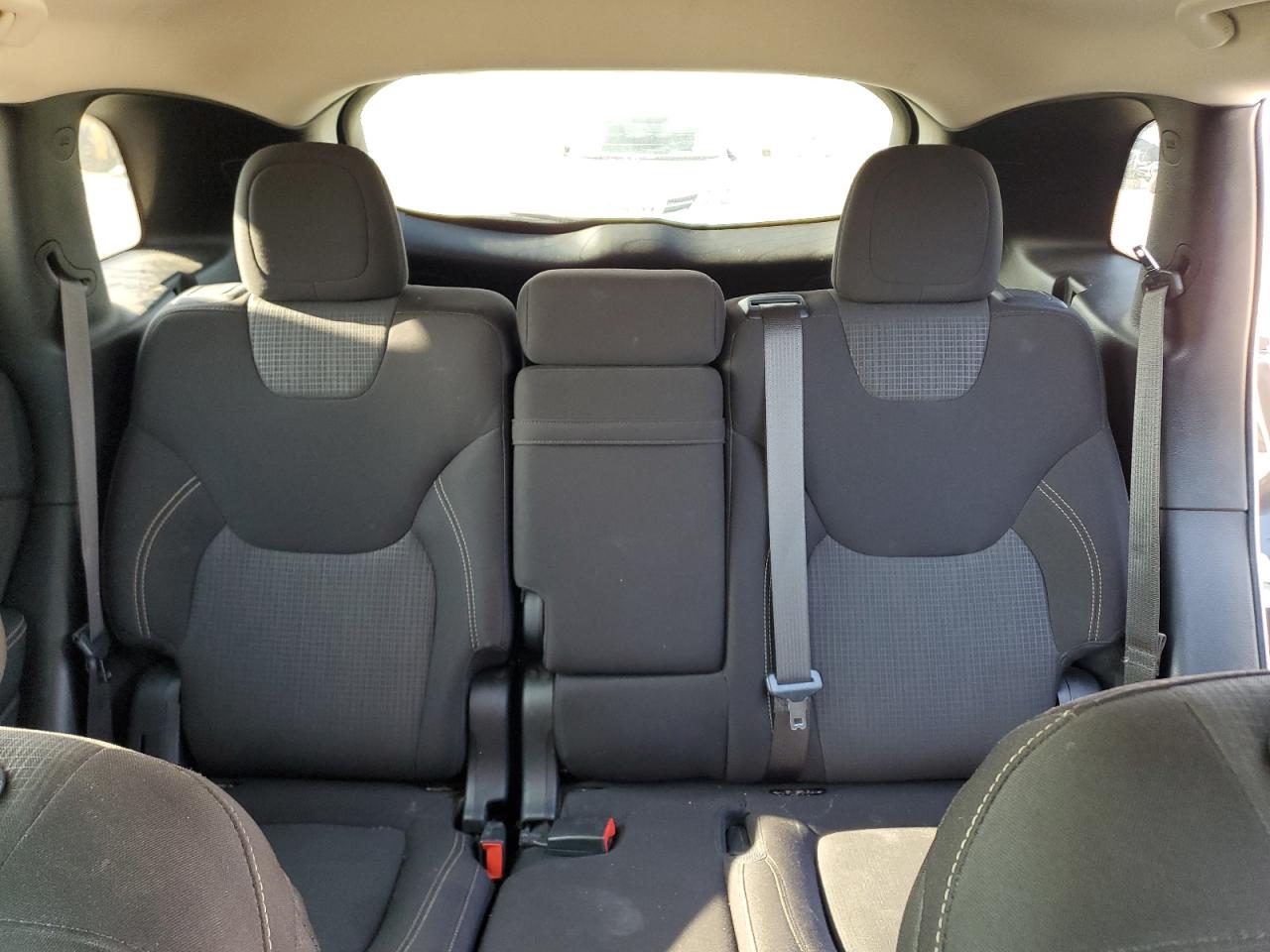 2017 Jeep Cherokee Latitude VIN: 1C4PJLCB2HW610145 Lot: 67306835