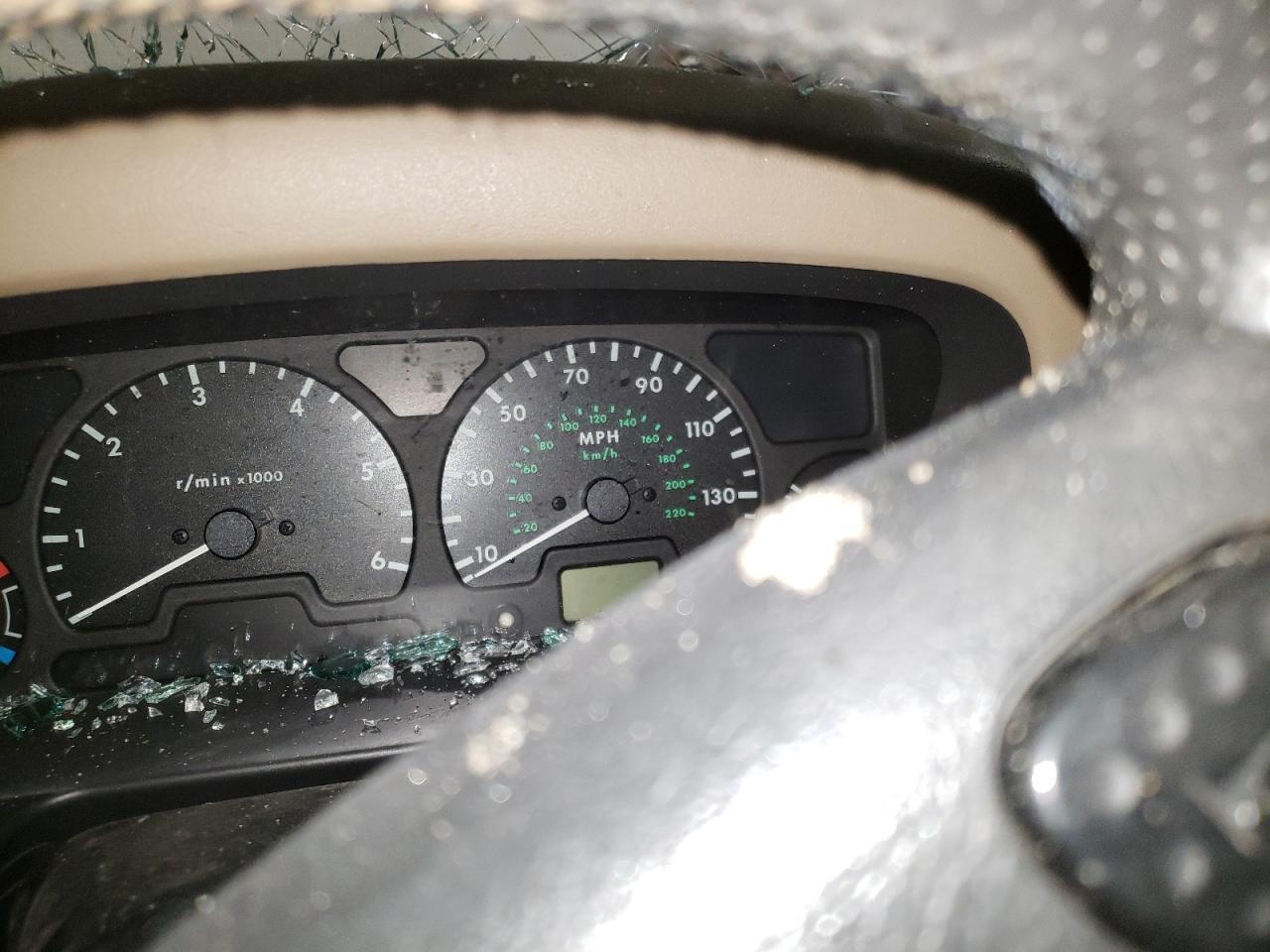 2000 Land Rover Discovery Ii VIN: SALTY1246YA235948 Lot: 70231385