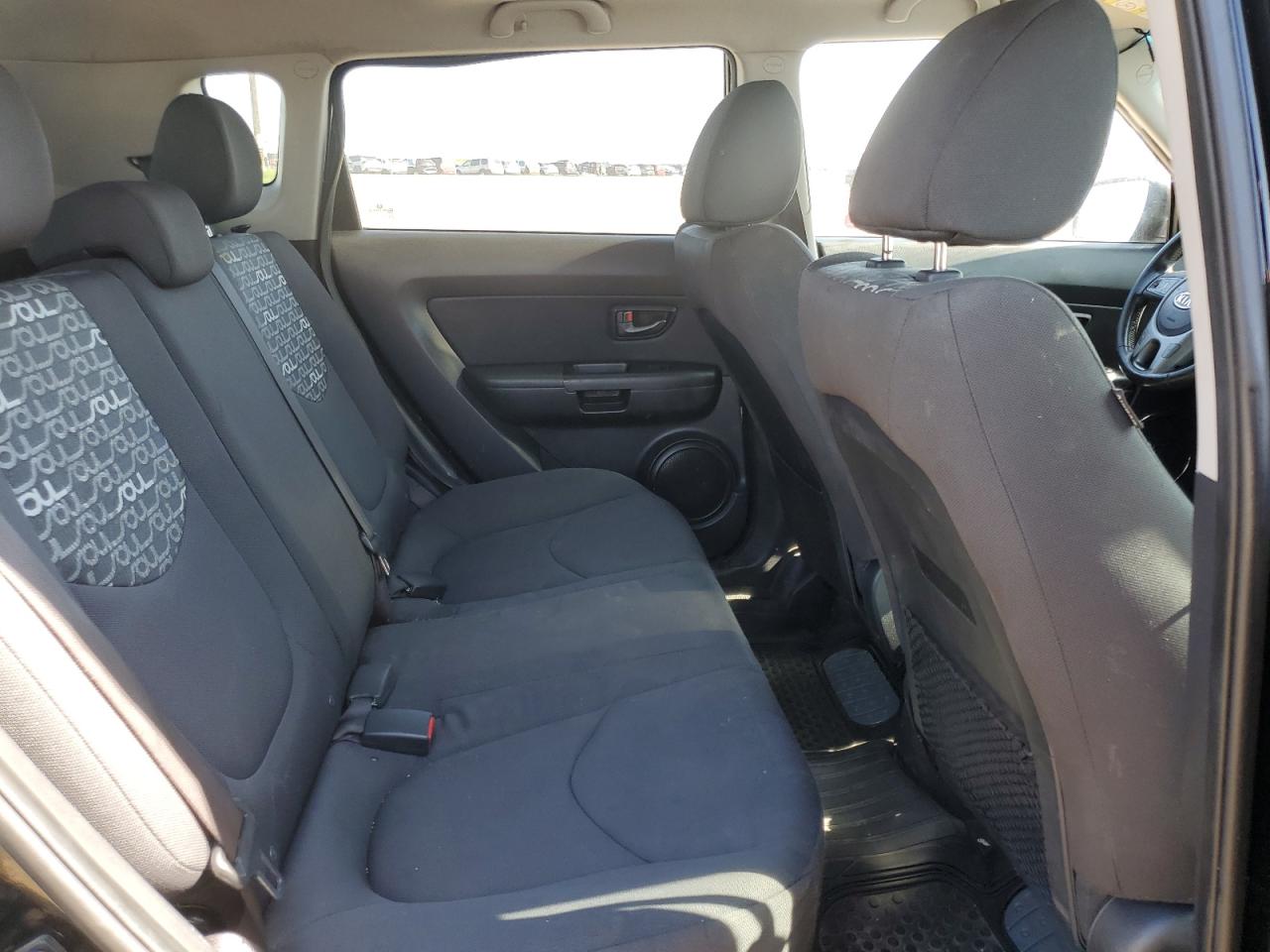 2011 Kia Soul + VIN: KNDJT2A20B7732324 Lot: 68733475