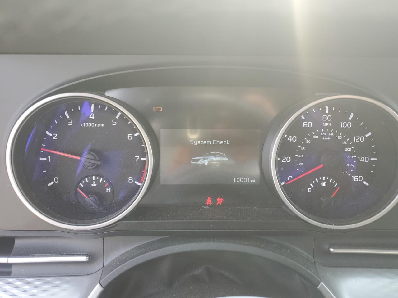 2024 Kia Carnival Lx VIN: KNDNB4H3XR6324749 Lot: 68010565