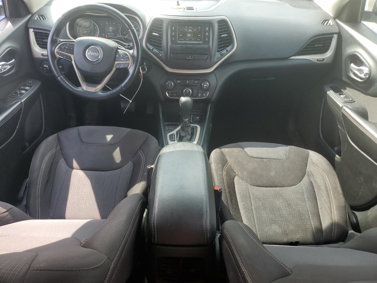 2015 Jeep Cherokee Latitude VIN: 1C4PJLCB5FW683605 Lot: 69924745