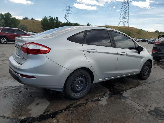  FORD FIESTA 2019 Серебристый