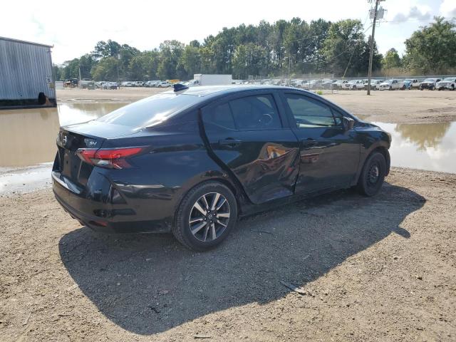  NISSAN VERSA 2021 Czarny