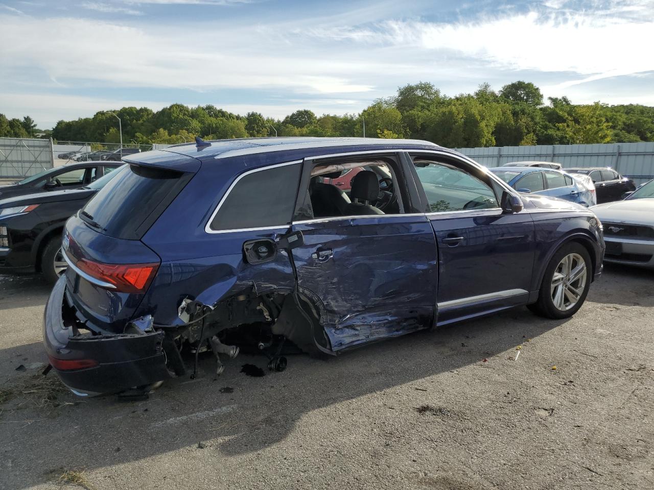 2023 Audi Q7 Premium Plus WA1LXBF70PD009383 photo #4