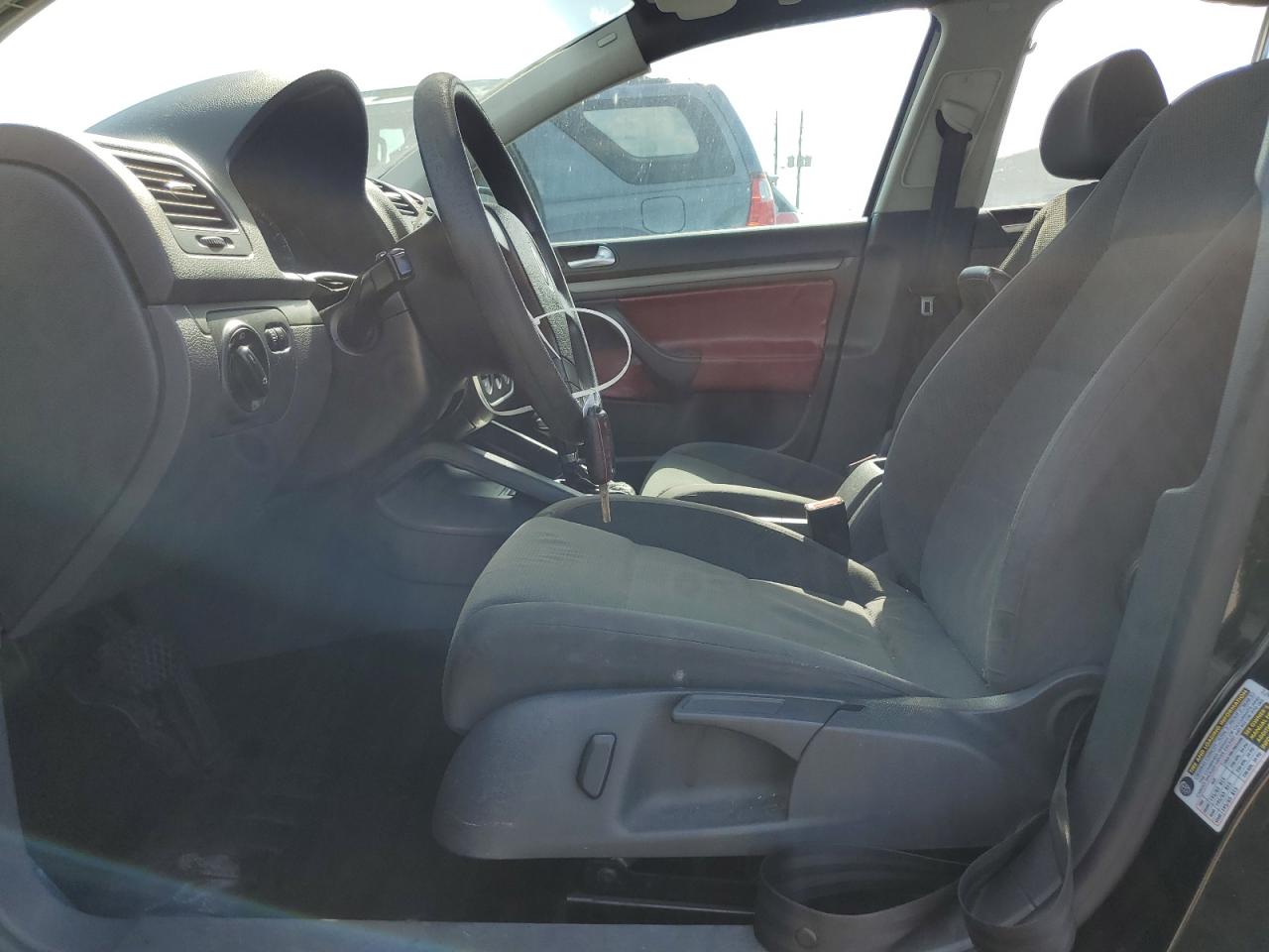 2007 Volkswagen Rabbit VIN: WVWDR71K47W162379 Lot: 68718415