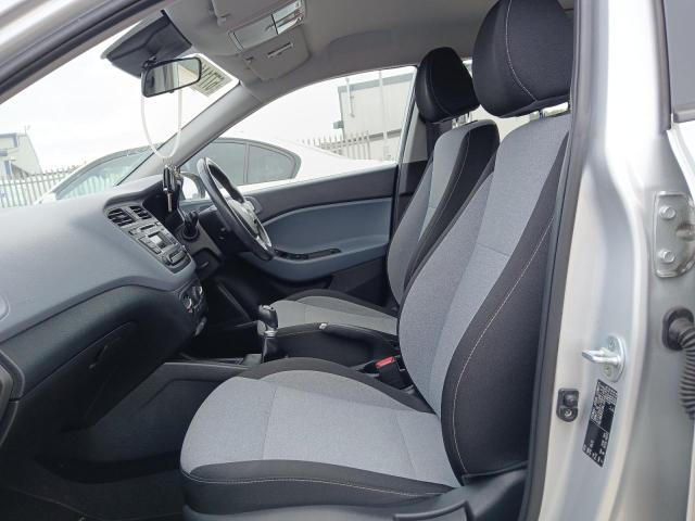 2015 HYUNDAI I20 SE MPI