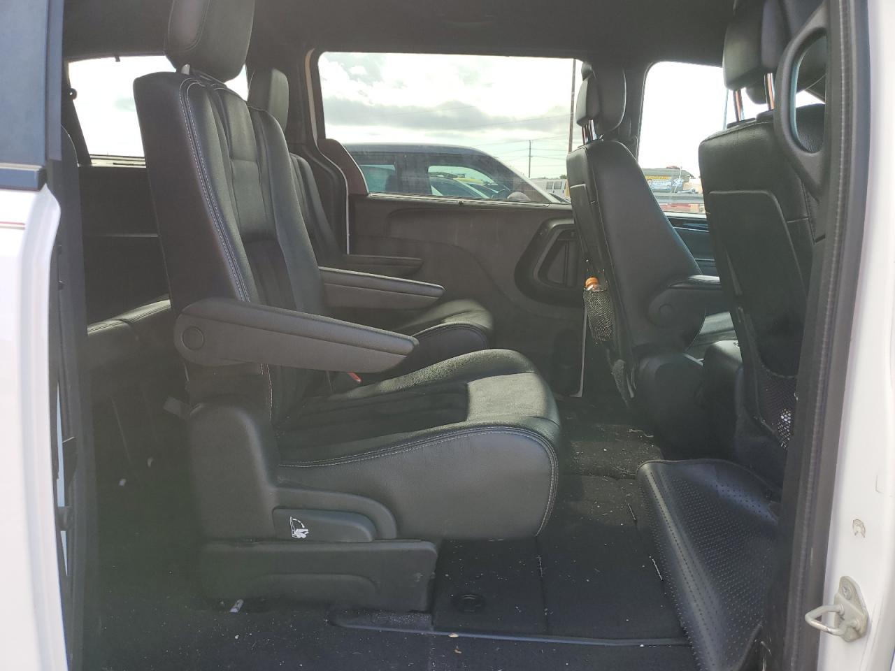 2017 Dodge Grand Caravan Sxt VIN: 2C4RDGCG9HR829079 Lot: 69219095