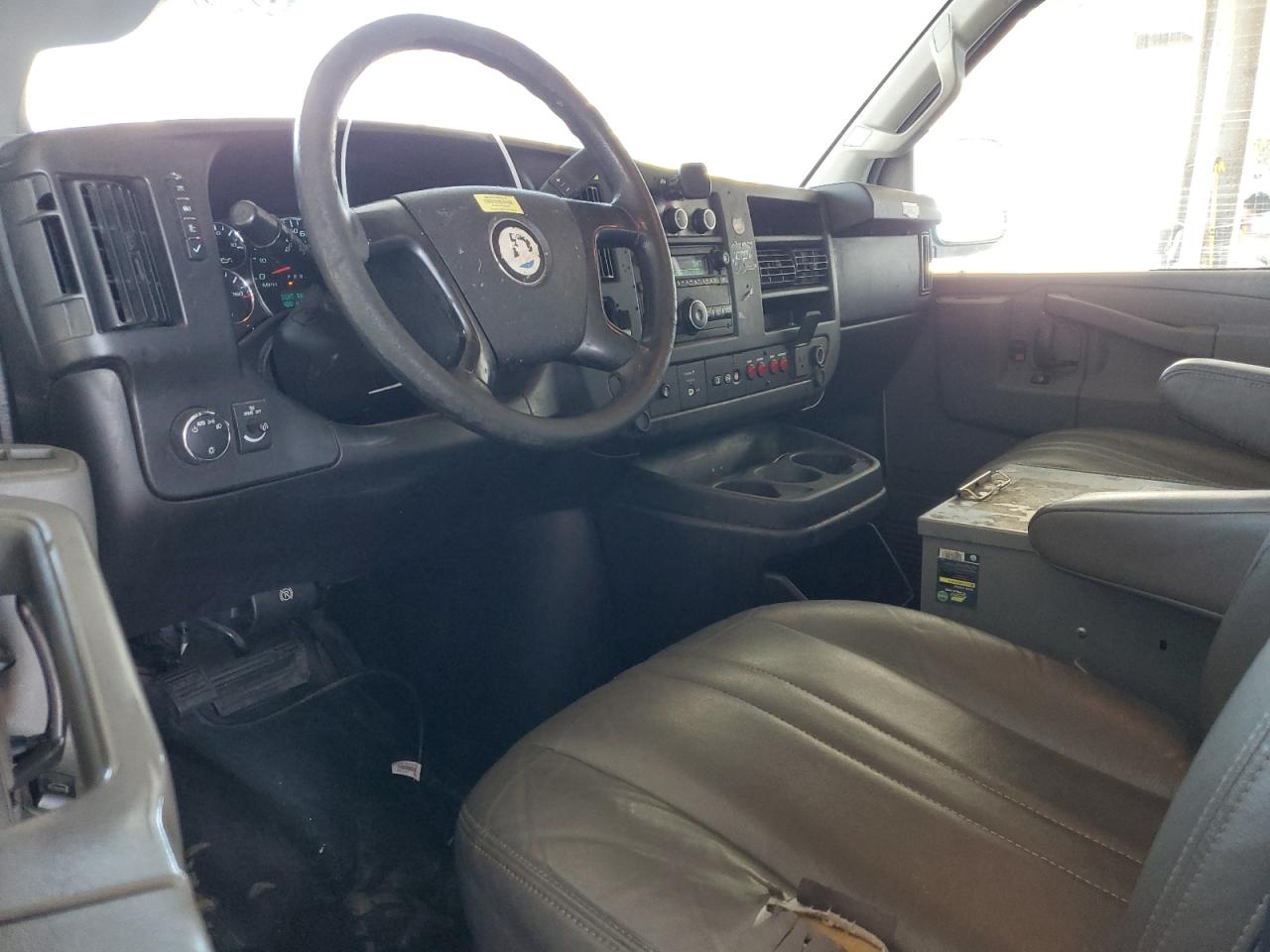 2016 Chevrolet Express G2500 VIN: 1GCWGAFF9G1198640 Lot: 80037105