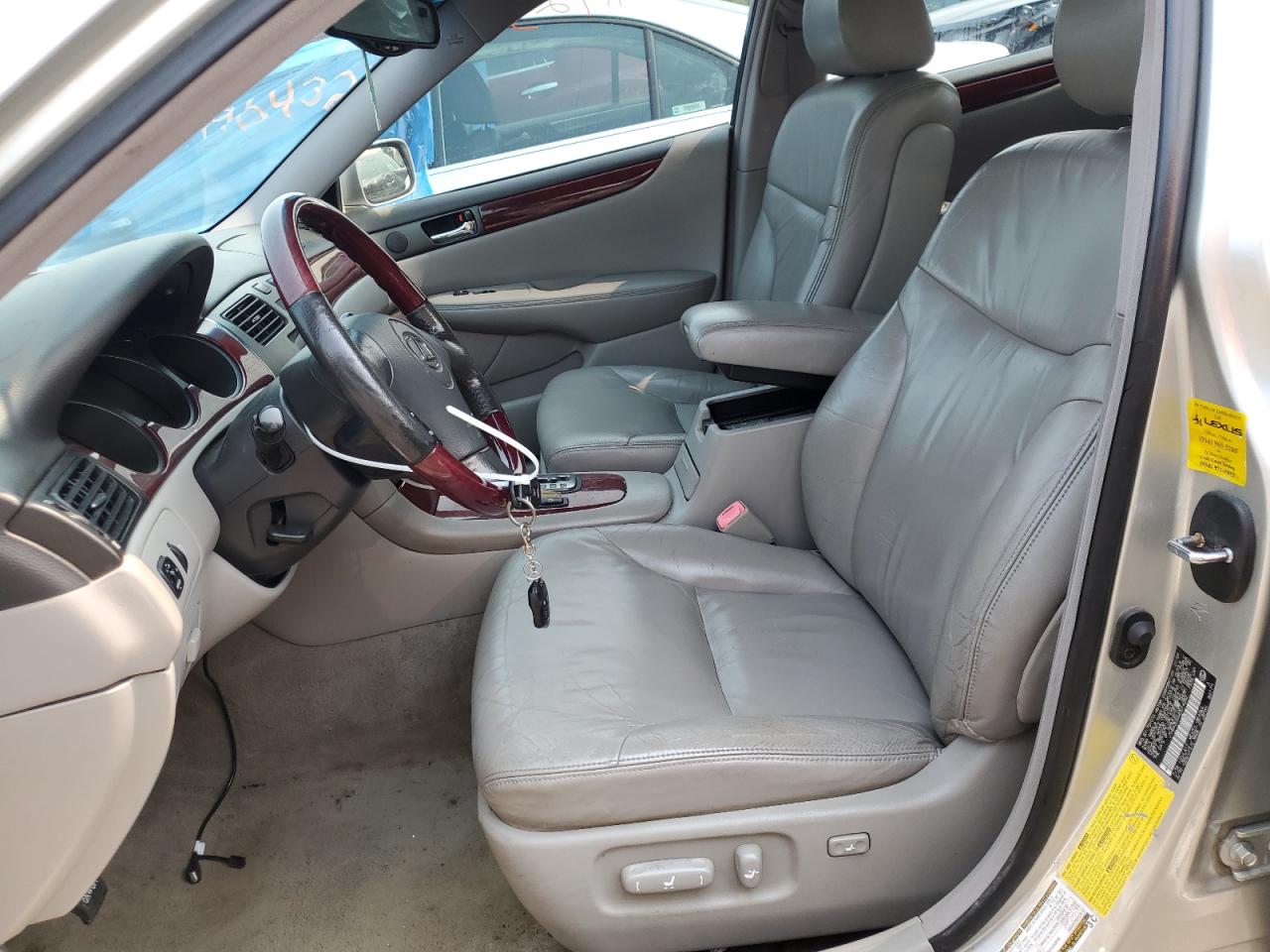 2004 Lexus Es 330 VIN: JTHBA30G640014252 Lot: 67091725