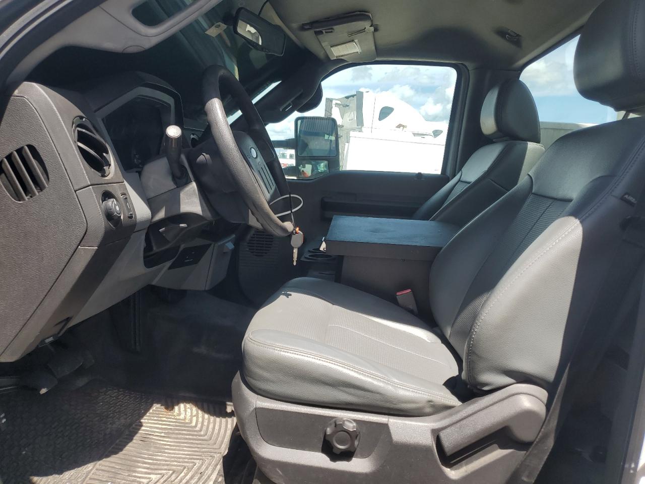 2013 Ford F450 Super Duty VIN: 1FDUF4GY2DEB14640 Lot: 81679694