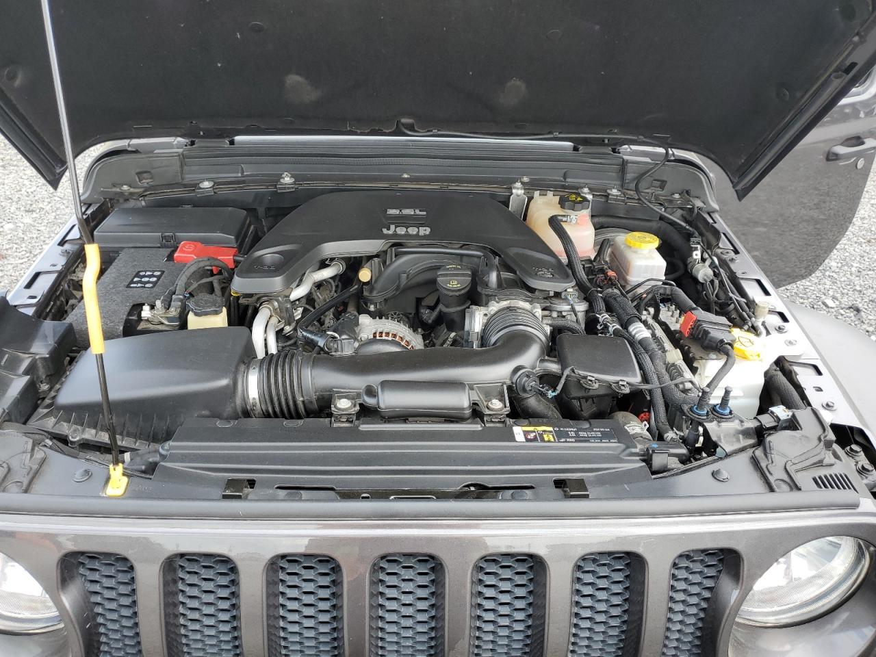 2018 Jeep Wrangler Unlimited Sport VIN: 1C4HJXDG4JW213953 Lot: 70676025