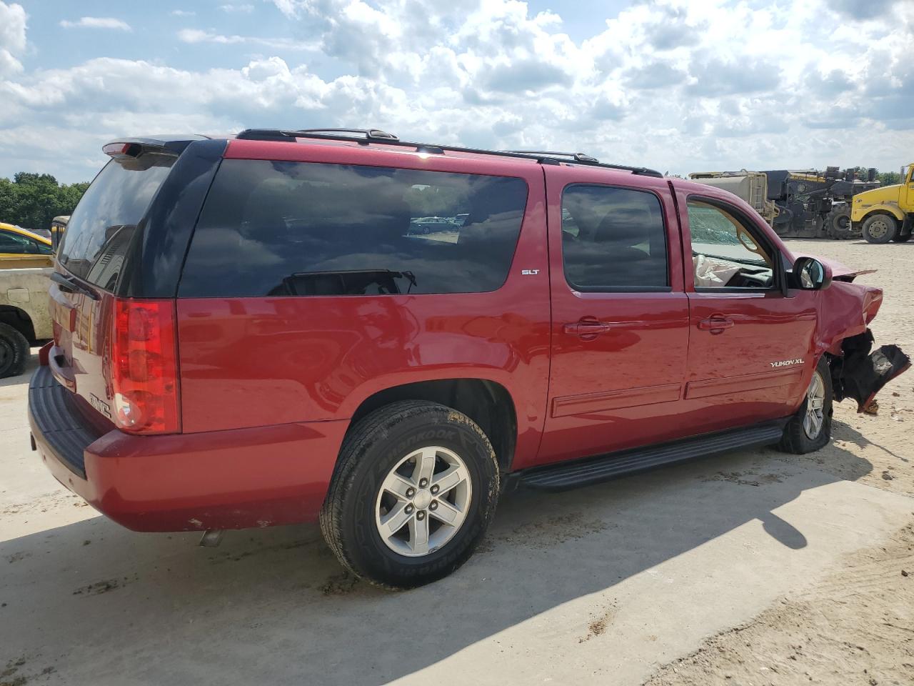 2013 GMC Yukon Xl K1500 Slt red suv flexible 1GKS2KE76DR322149 photo #4