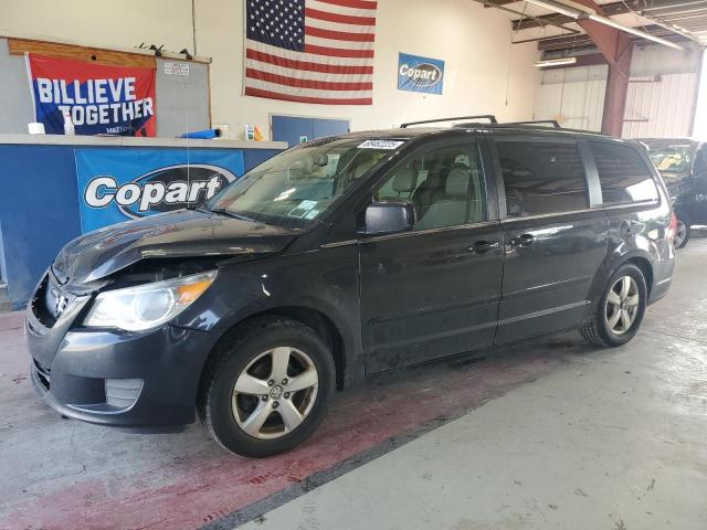 2011 Volkswagen Routan Se