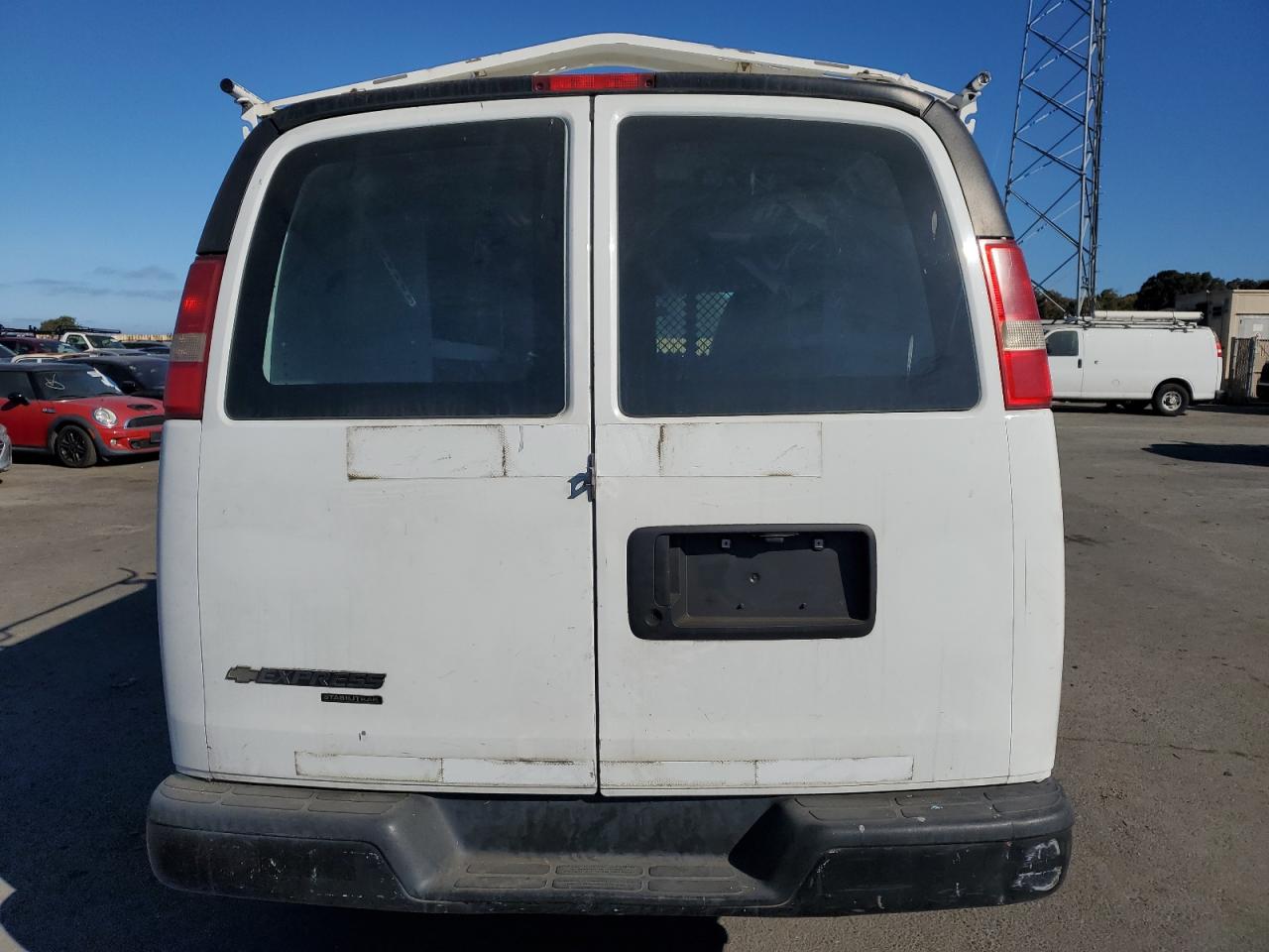 2012 Chevrolet Express G2500 VIN: 1GCWGFFA2C1183084 Lot: 68277375